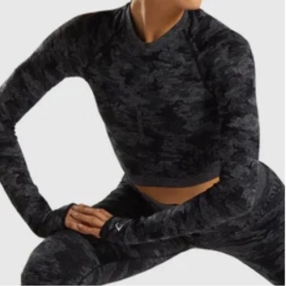 Women’s Gymshark Adapt Camo Seamless Long Sleeve Crop Top size medium - Picture 12 of 16